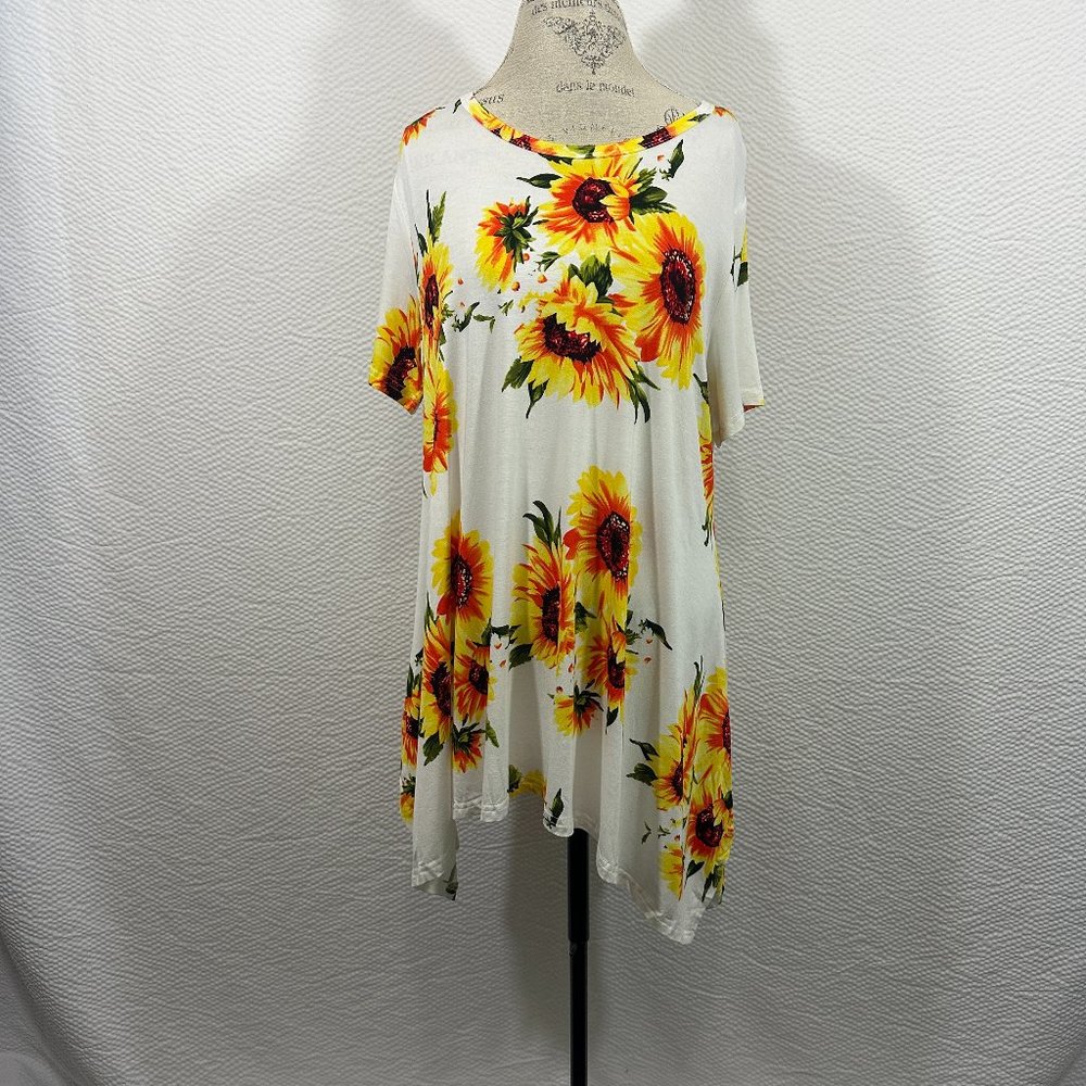 BISHUIGE Bright Sunflower Summer Short Sleeve Irregular Hem Loose Tunic Top